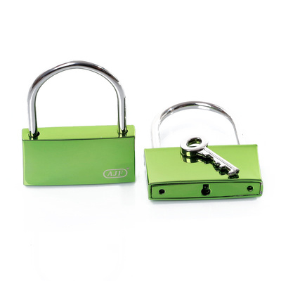 Green Square Love Hanging Lock